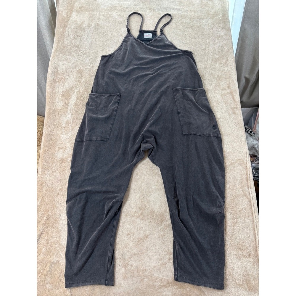 Free People Movement Hot Shot Romper Baggy Overalls Women's size Small Gray Good